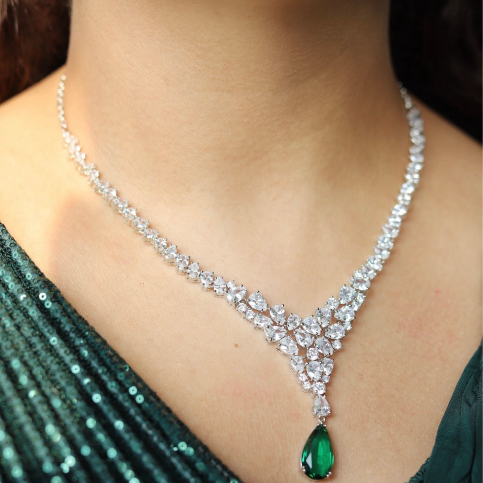 Green Stone Necklace Set