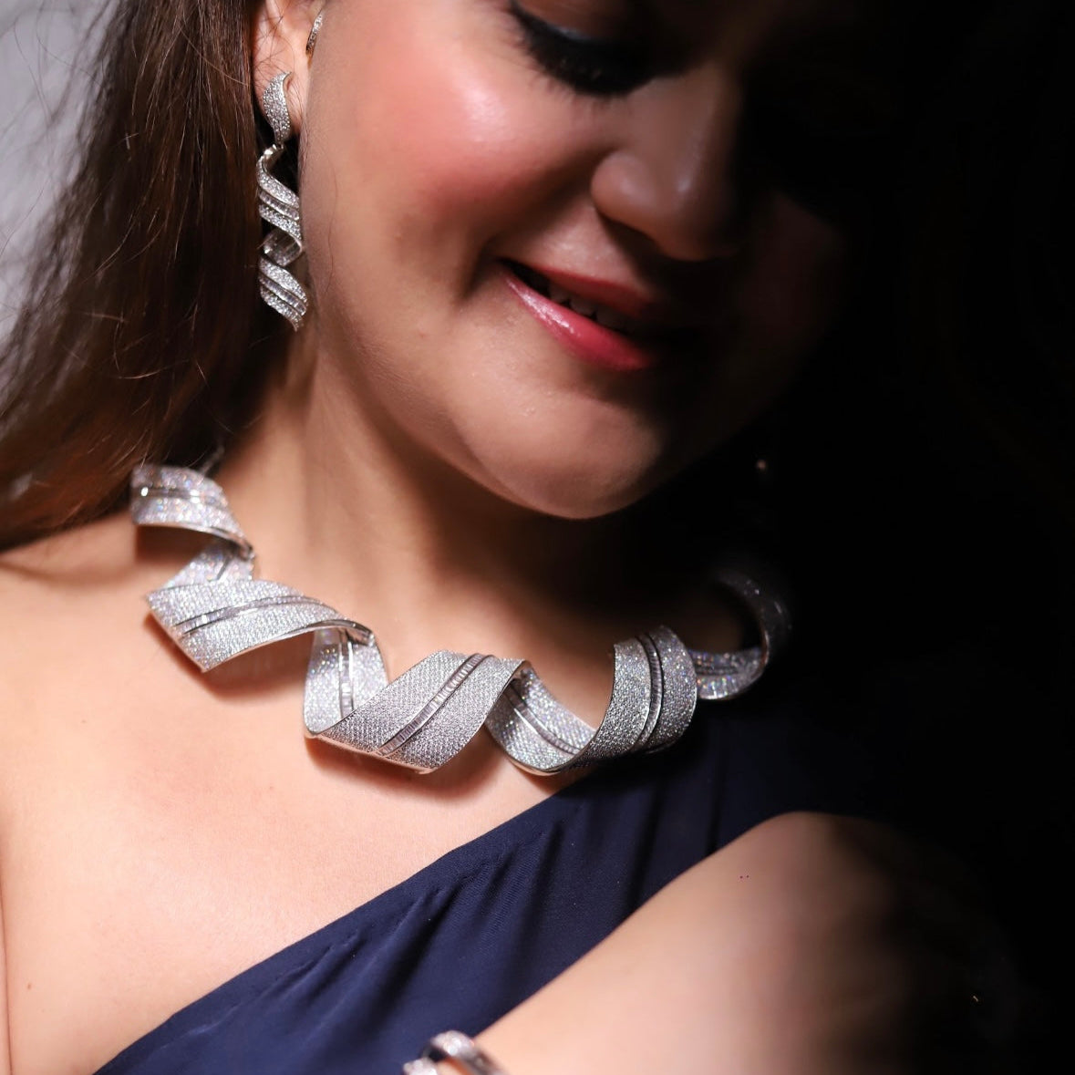 Twisted Elegance – Designer Necklace Set