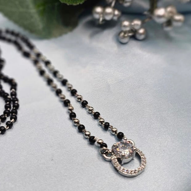 Circle stone mangalsutra