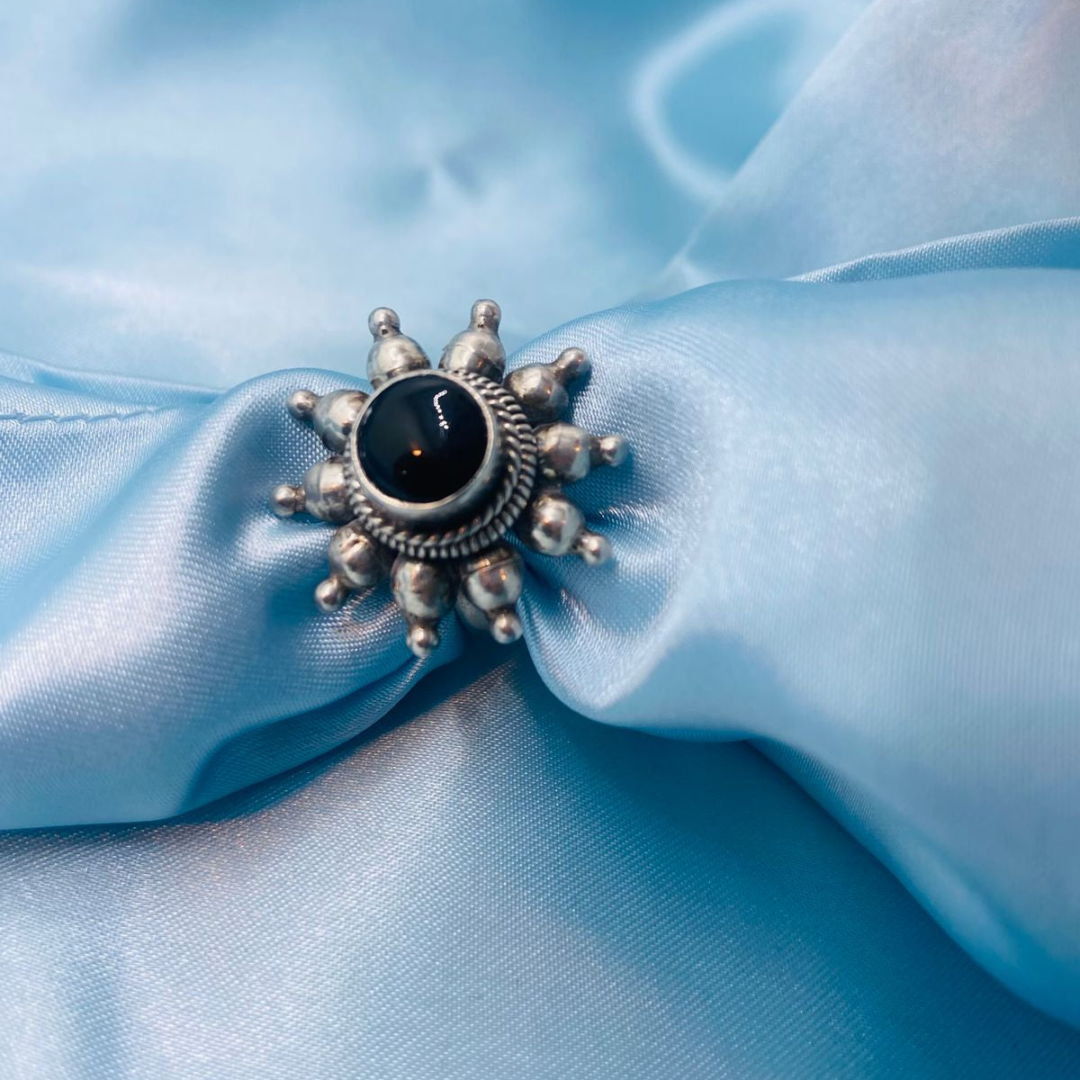 Flower Black stone ring