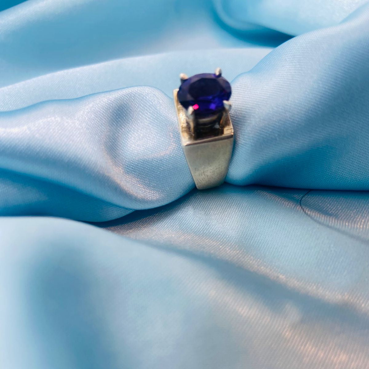 Purple stone box ring