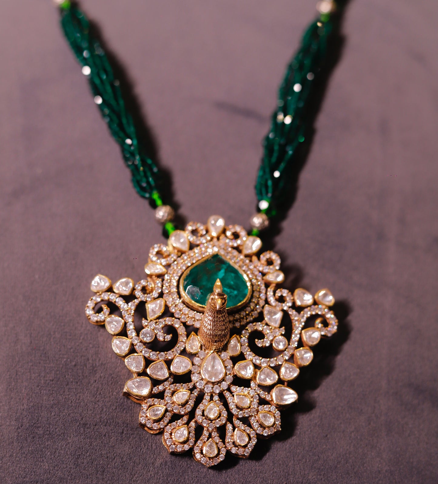 PEACOCK GREEN MOSINAITE
