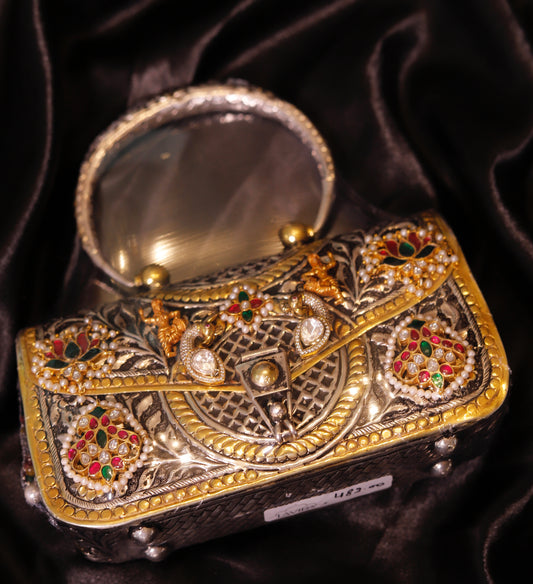 Silver Eleganza Purse 1