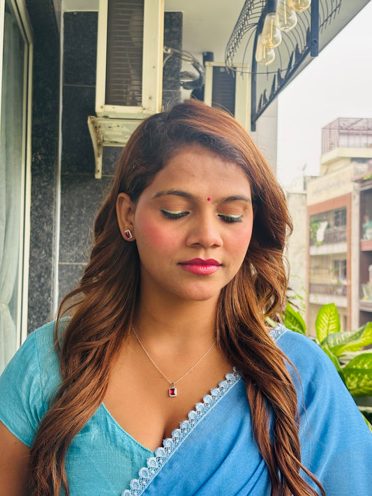 Rectangle pink stone pendant set ￼