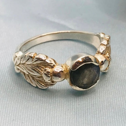 Black stone with wings ring