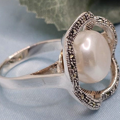 Pearl ring