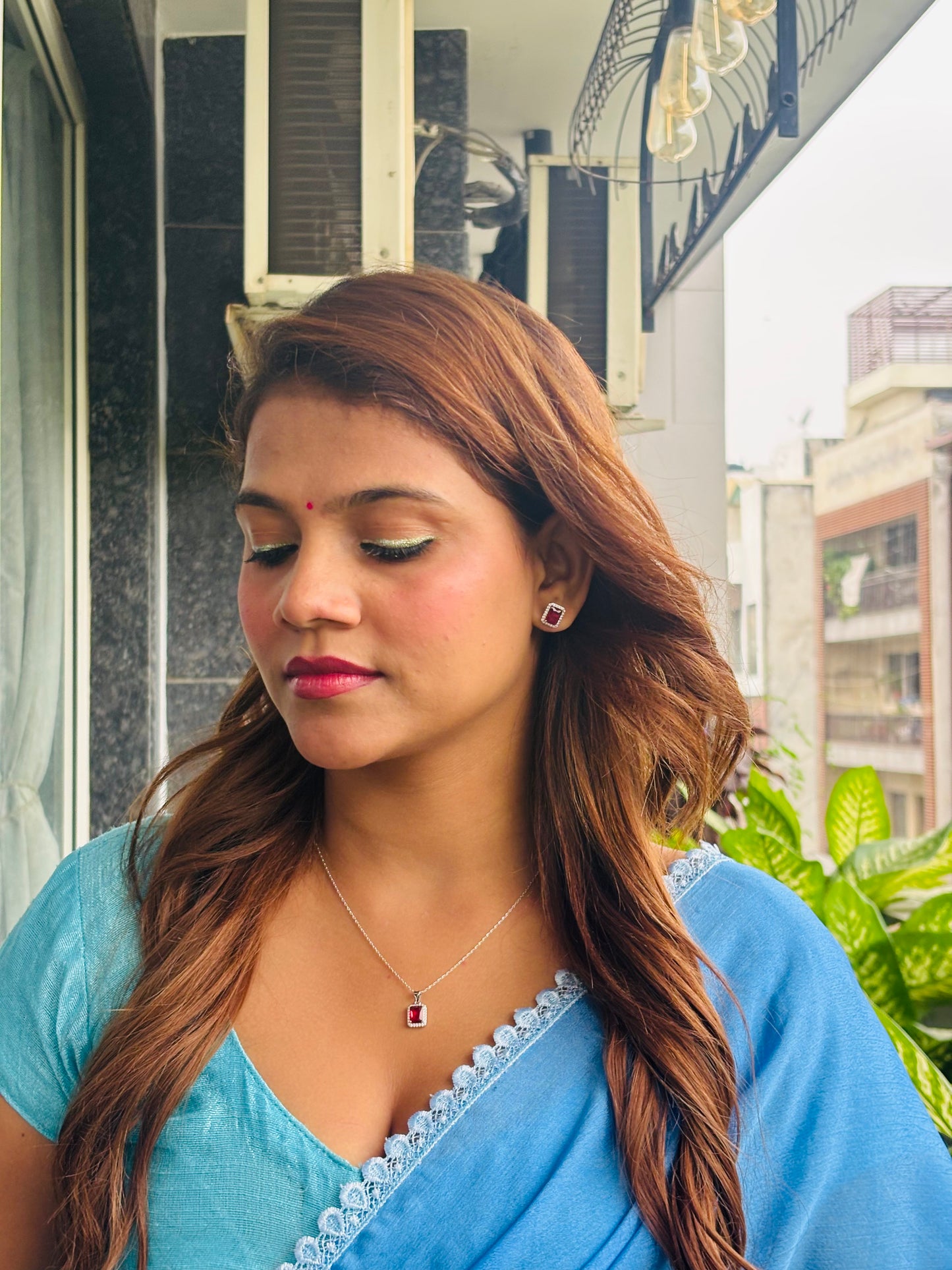 Rectangle pink stone pendant set ￼