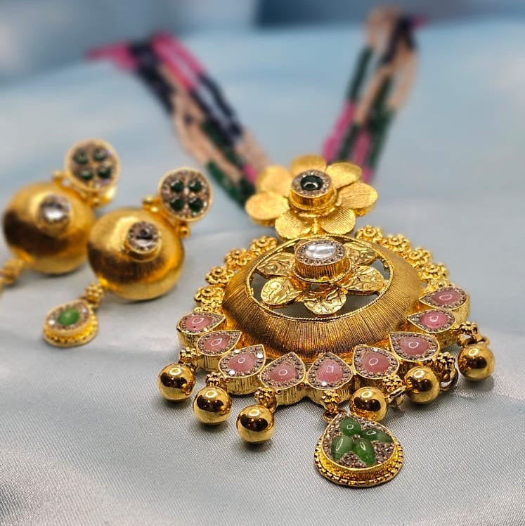 Gold Polish Necklace Set with Green & Pink Stones