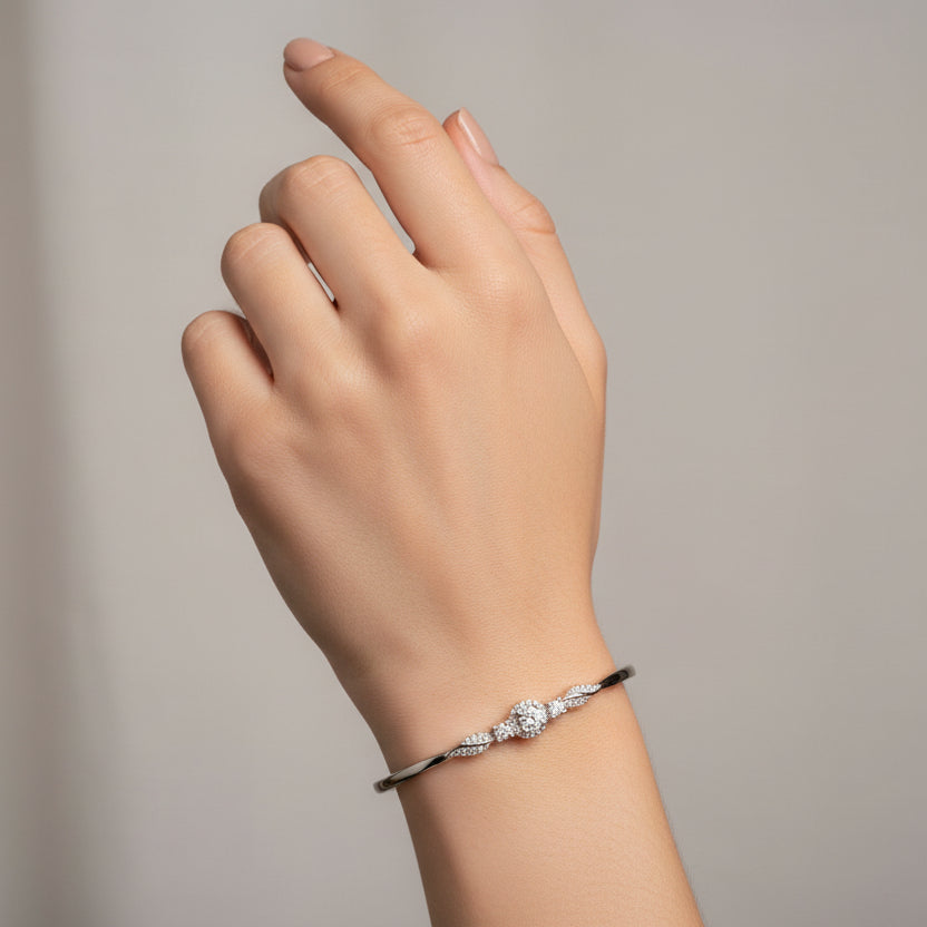 Classic Solitaire Bangle