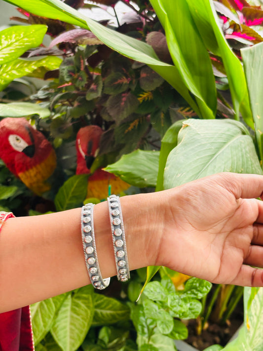 Silver circle stone oxidise bangles ￼