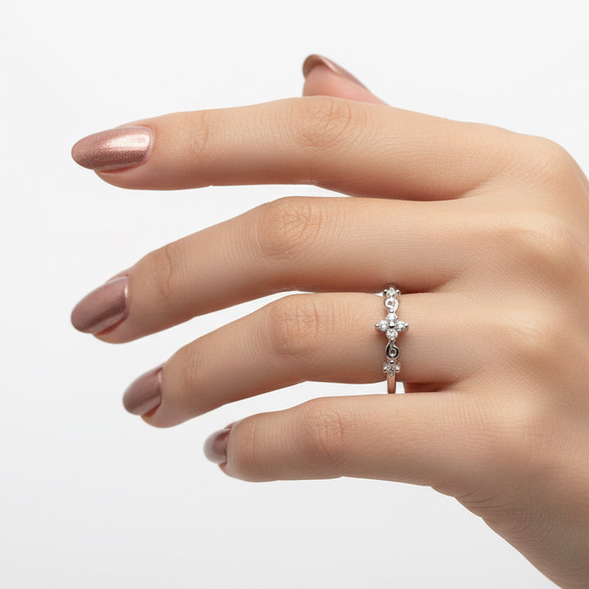 Diamond shape ring