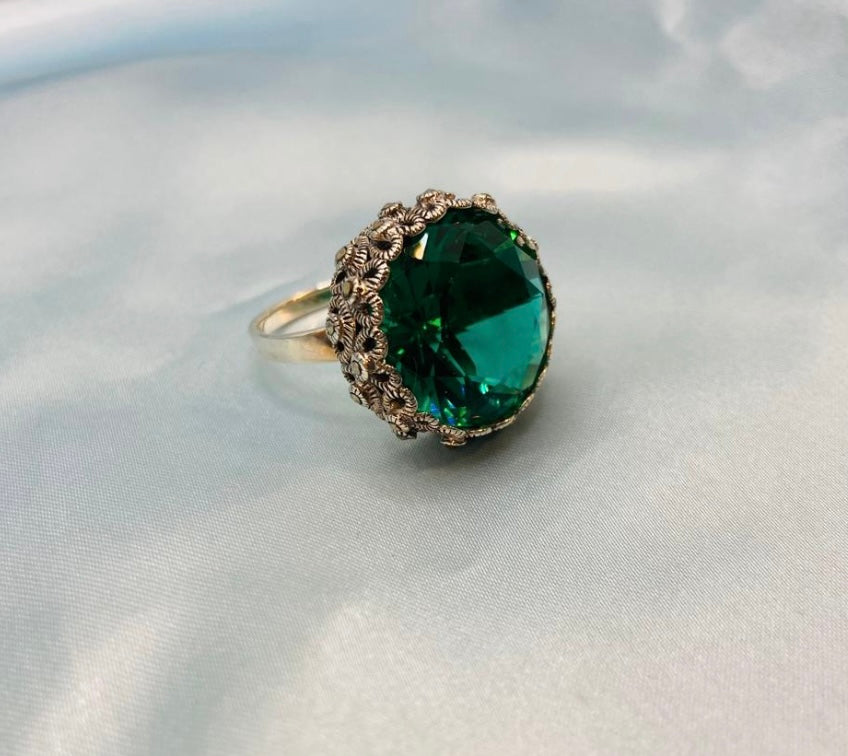 Oxidised  Green stone ring