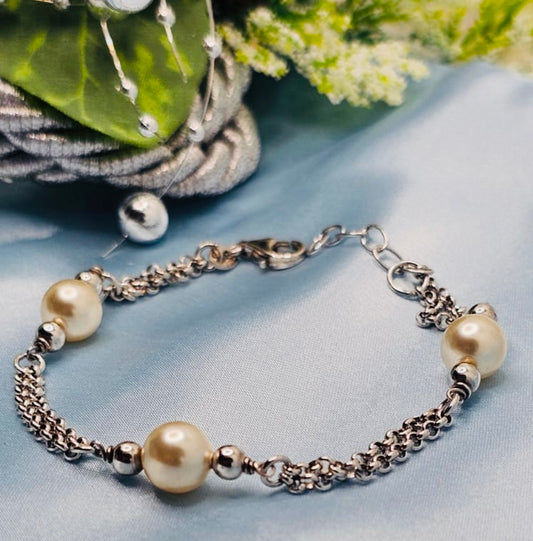 Elegant Pearl Chain Bracelet