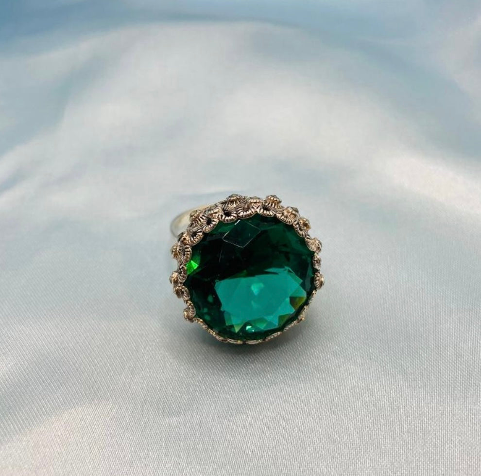Oxidised  Green stone ring