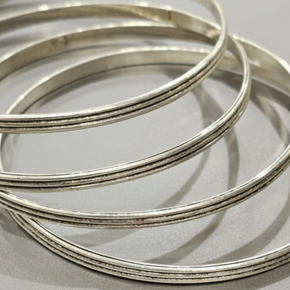 Classic Silver Bangle