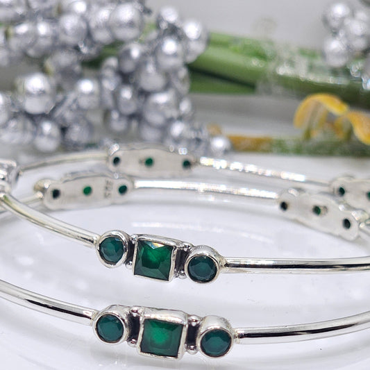 GREEN SQUARE BANGLE (SET OF 2)