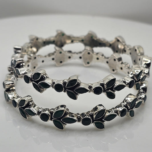 Green leaf bangle