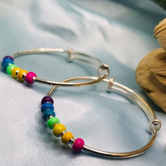 Multi colour beds kada