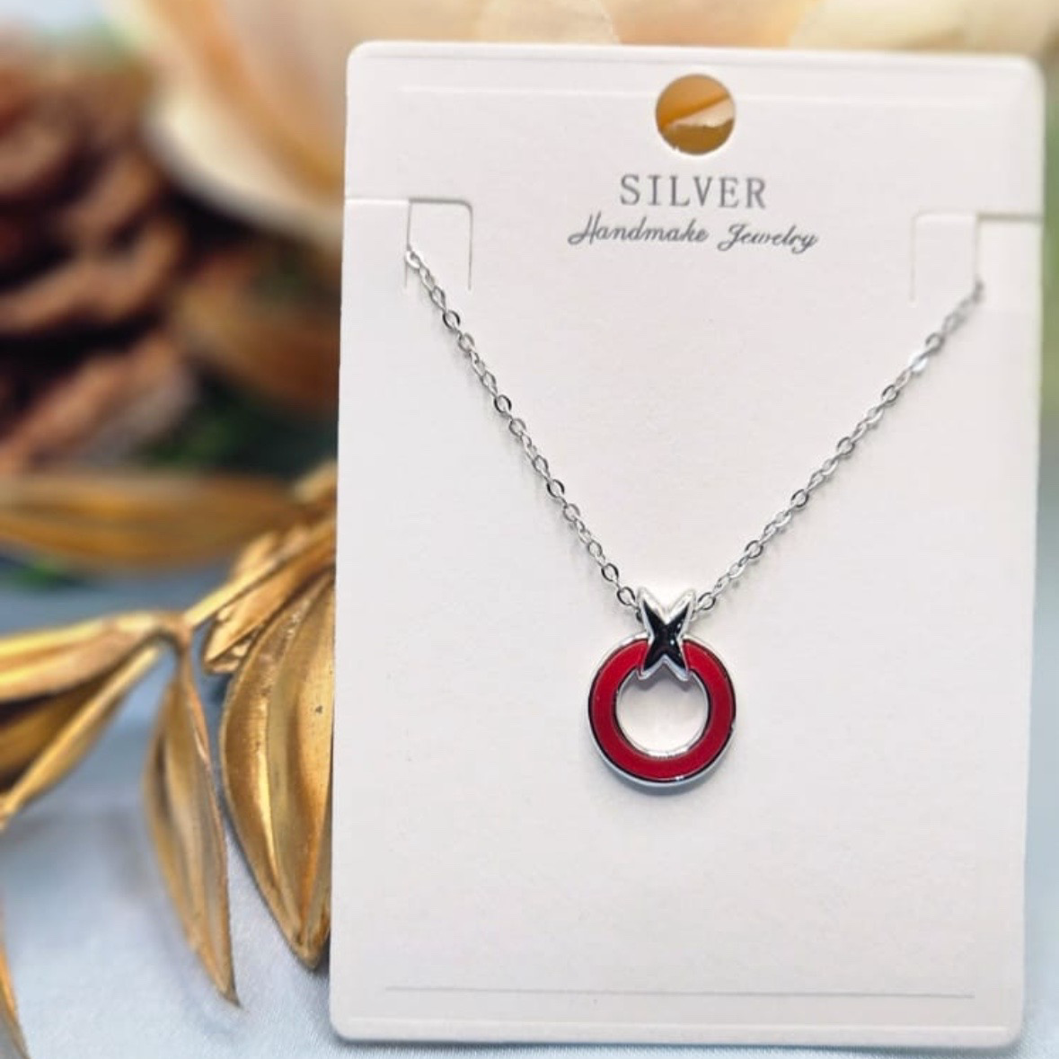 Cross Loop Pendant Chain