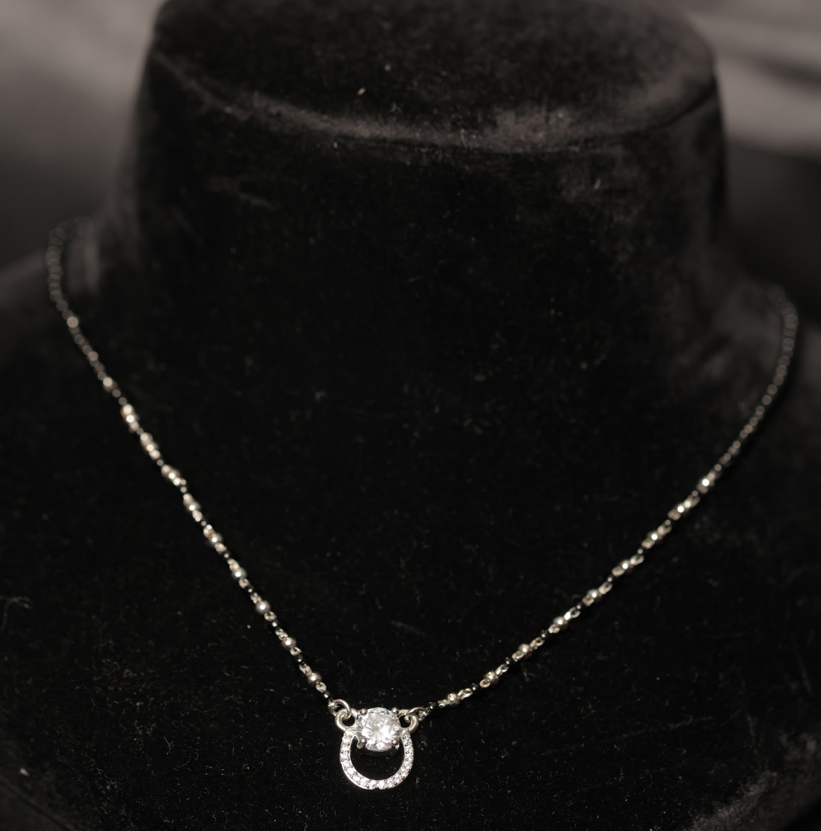 Circle stone mangalsutra