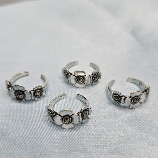 3 Rose toe ring