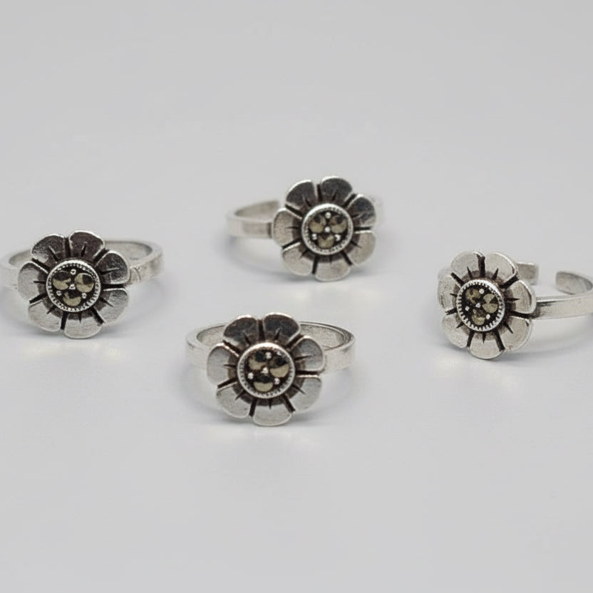 Flowers Toe ring