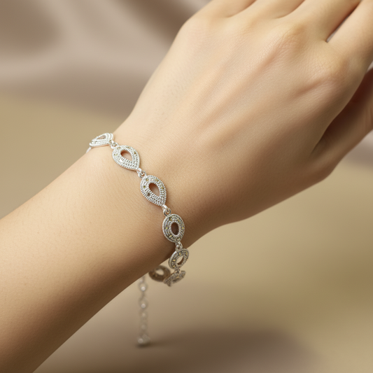 Oval  bracelet