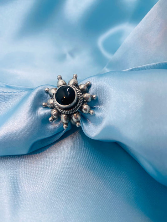 Flower   Black stone ring