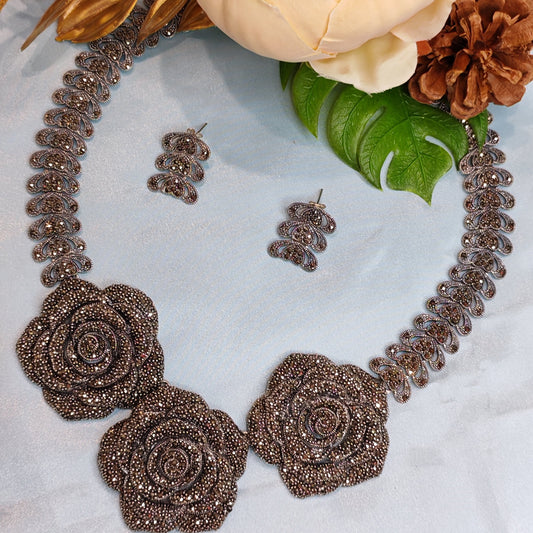 Rose Necklace Set