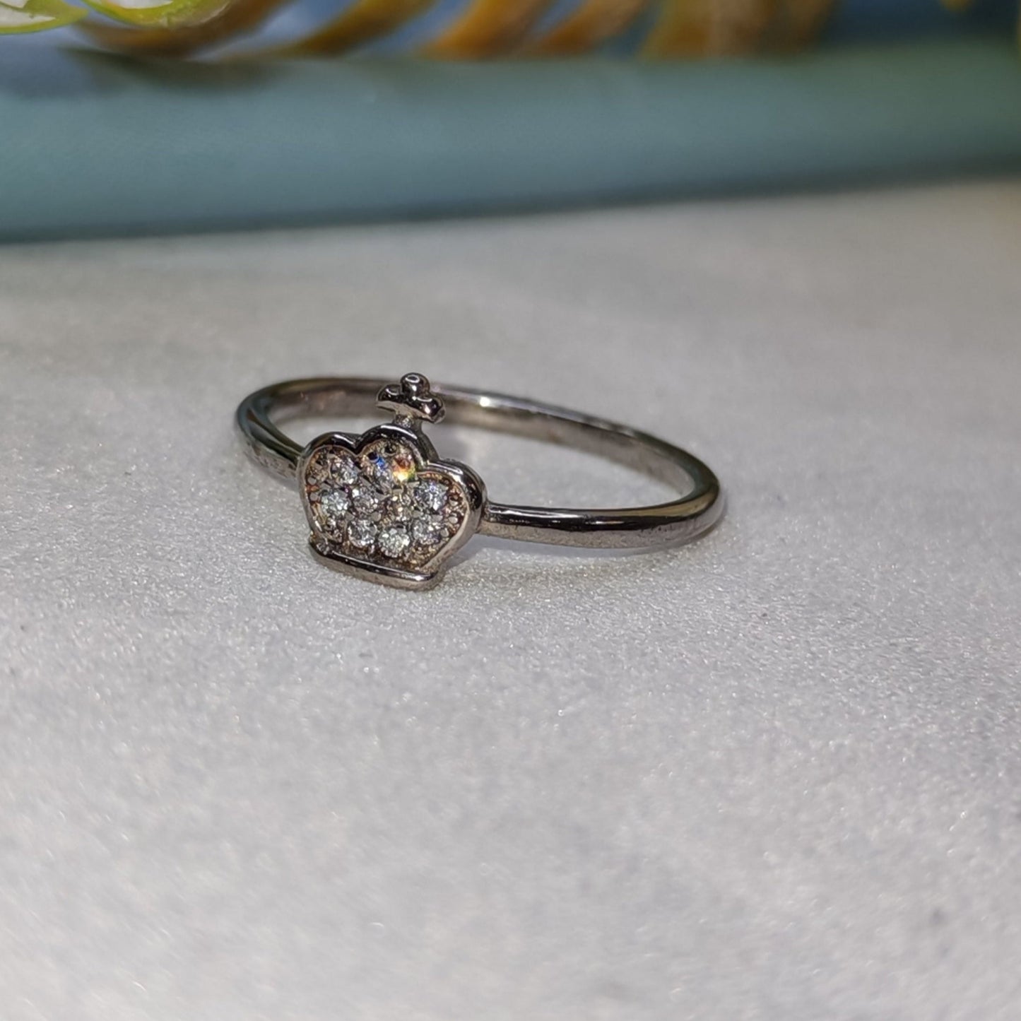 Lil crown ring