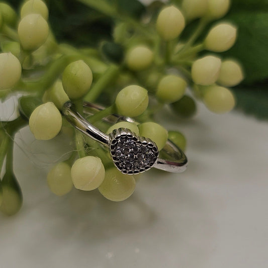 Lil heart ring 1