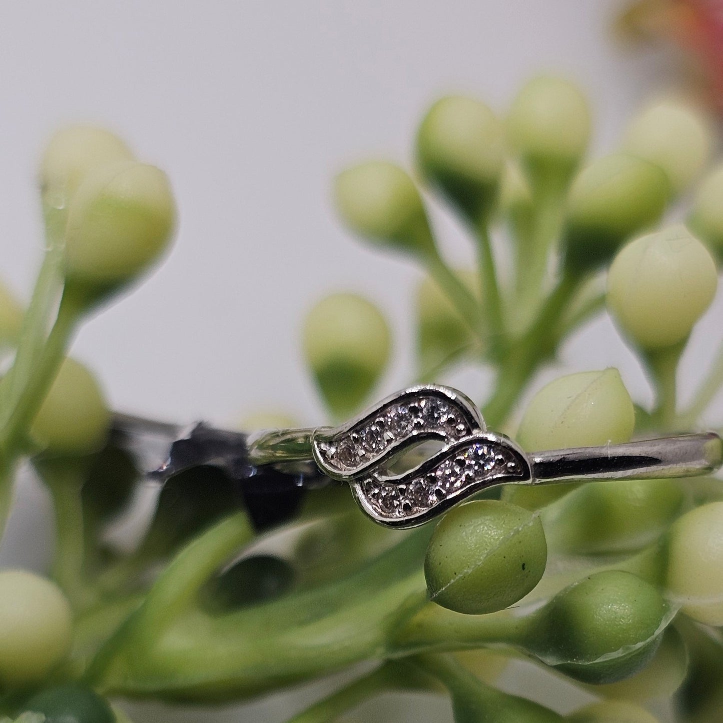 S curve Ring