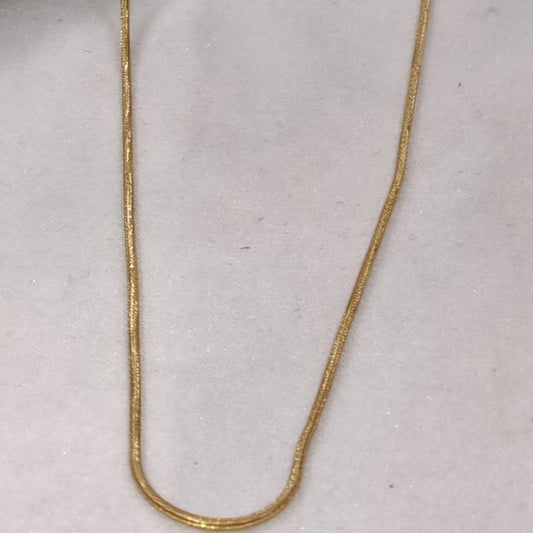 Sleek Gold Chain