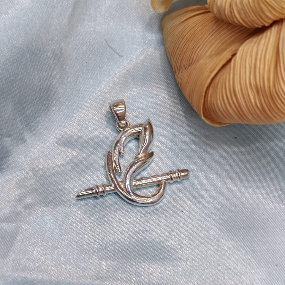 Kanhiya Big Pendant Rakhi
