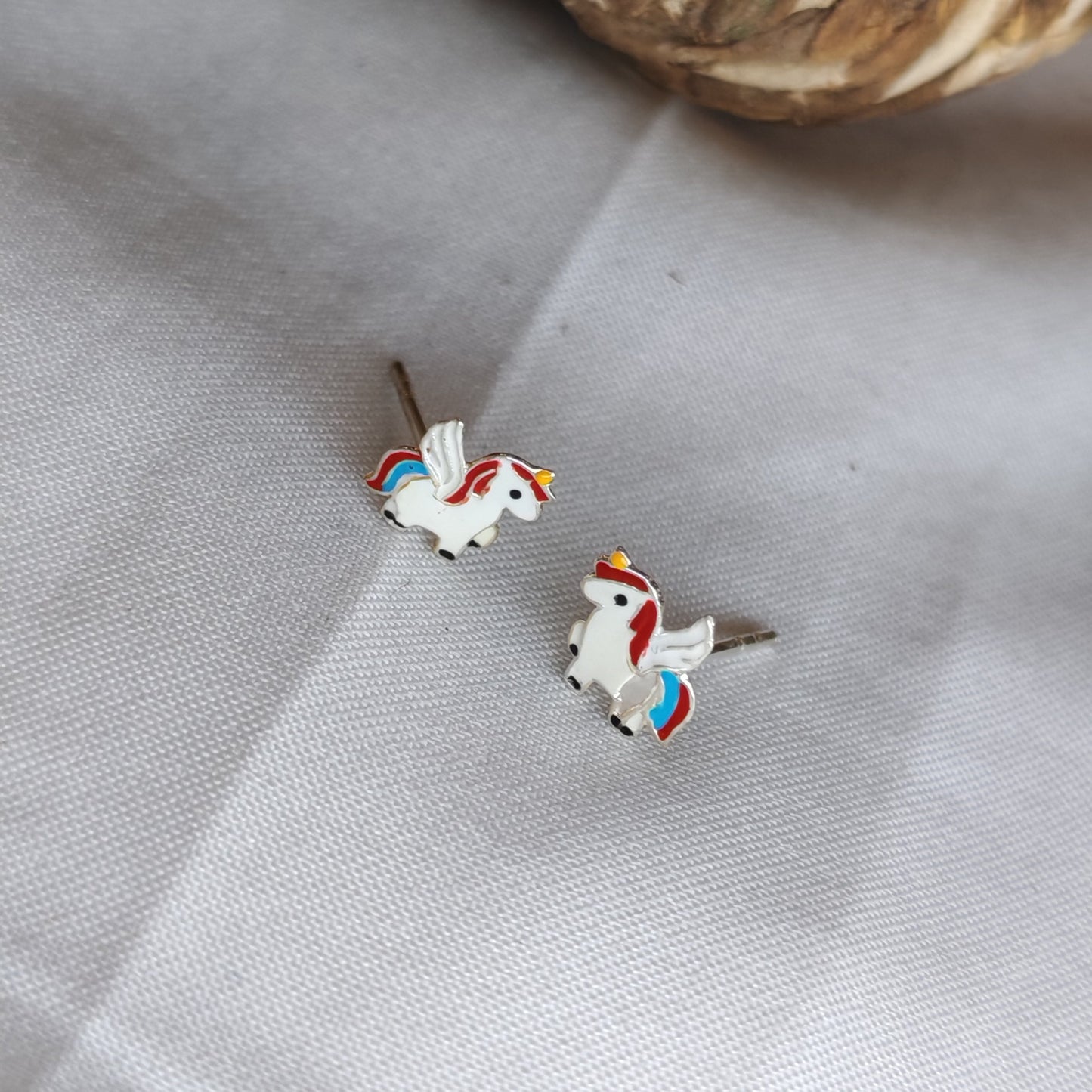 Unicorn earring 2